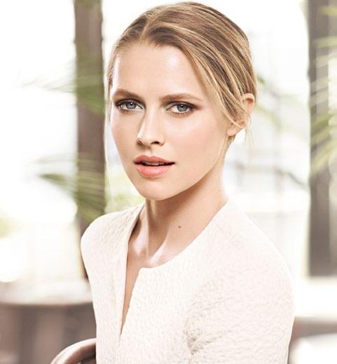 SPRING 14 TREND GUIDE INTRODUCING TERESA PALMER ARTISTRY MAKES IT SIMPLE WITH THE NEW CAFÉ MÉLANGE COLLECTION.