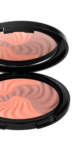 Tip: Apply the Soft Mauve shade in the ARTISTRY Sunrise Cheek Color Duo to your blush brush.