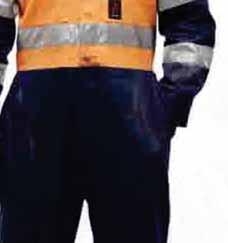 Meets Australian standards for high visibility AS/NZS 4602.1:2011 for day or night use.