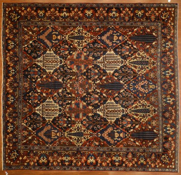 $800-1,200 846 Antique Kashkai rug, approx. 4.8 x 7.5 Persia, circa 1930 Est. $500-800 847 Persian Kerman prayer rug, approx. 4.2 x 7 Persia, circa 1920 Est.