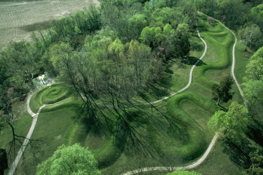 Great Serpent Mound Title and Location: Great Serpent Mound, Adams County, Southern Ohio, Mississippian