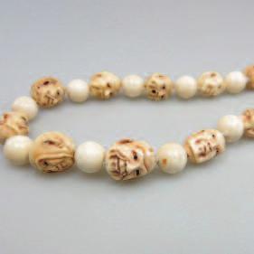 $100/150 146 Single Graduated Strand Of Ivory Beads alternating