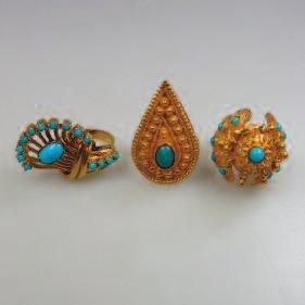 225 3 x 18k Yellow Gold Filigree Rings all set with turquoise cabochons, size 5 1/2, 7 1/2 & 9, 25.5 Est.