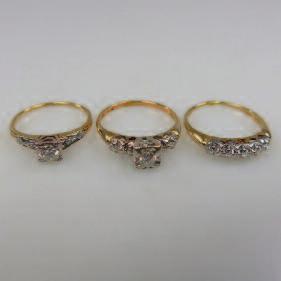 ) and 2 brilliant cut diamonds (approx. 0.16ct. each), size 6 1/2, 2.