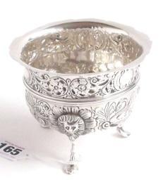 165 171 166 167 168 169 170 Edward VII Irish silver sugar bowl profusely embossed