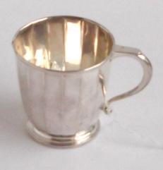 209 circular bowl with lid, small silver ring casket and a