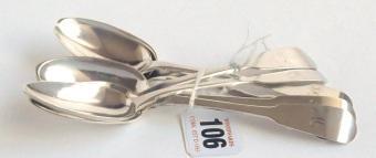 105 114 106 Three George III Irish silver mustard spoons with fiddle pattern handles by James