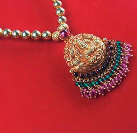 Alchemy Within India s Jewellery Box a brief glance at traditional Indian jewellery styles: Temple Jewellery Tamil Nadu is the hub of temple jewellery with a history going as far back as Sangam