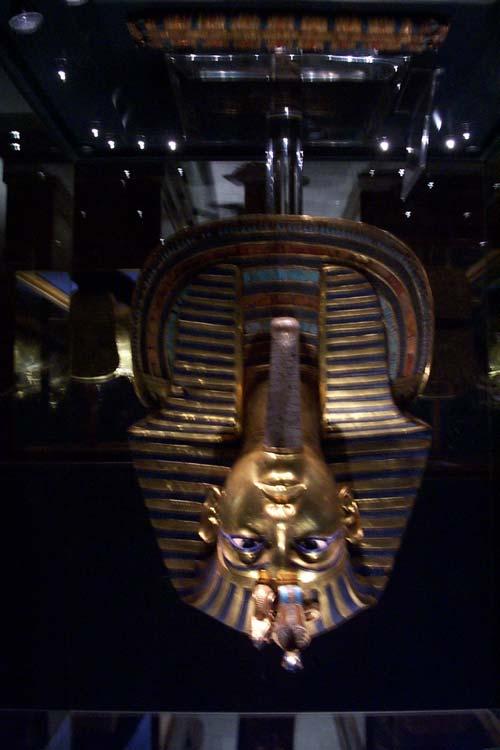 Funerary Mask of Tutankhamun Item #20, Second Floor, Room Number 3 When King Tut s tomb was found, and his mummy opened, they found something very beautiful. A gold mask!