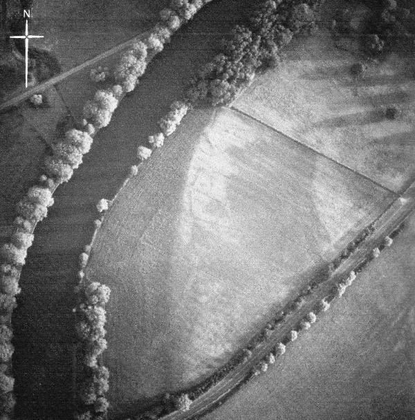 Phase Two: Excavation in Field A Introduction Aerial photograph 1977, Fields A & 7 Magnetometer survey field A & 7, Phil Catherall The most recent aerial photographs indicate a second, possibly