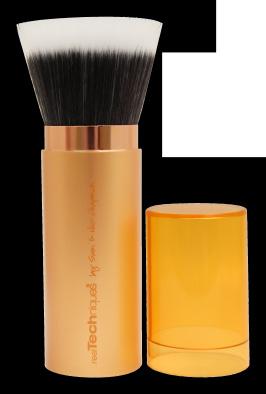 natural finish by expertly blending bronzer or finishing
