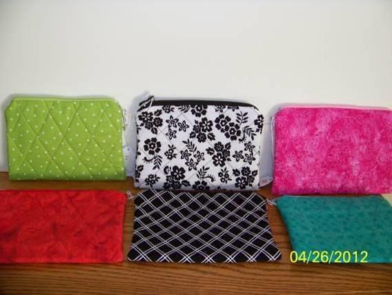 Make-up bags (standard) Price $4 Quilted make-up bag with a zippered top closure with lots of room