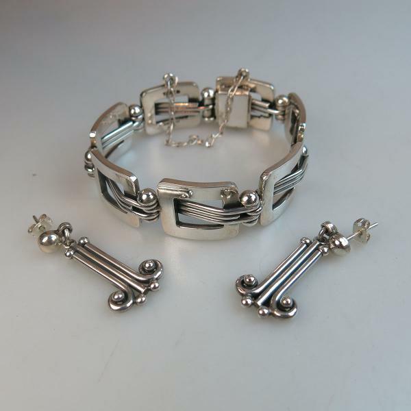Silver Bracelet And Drop Earrings length 7.2" 18.4 cm., 74.