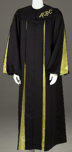 GH 121 HNPS GH 121 HNPS Our classic robe enhanced with a contrasting yoke, standing collar, sleeve stripes and