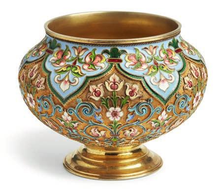 844 844 IVAN PETROVICH KHLEBNIKOV, MOSCOW 1896-1908 A Russian silver-gilt and shaded cloisonné enamel bratina-form bowl, decorated with shaded enamel scrolling flowers, below enameled cartouches with