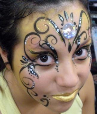 Dots,, Strokes,, Swirls and Curls You can be a great hero at face painting if you can put a few curly lines, dots and a bit of glitter in the right place. The devil is in the details.