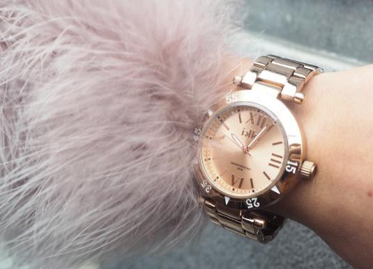 26 Watches for her 18% 49 USD 54 IKKI Ladies Watch Rose Gold 60.
