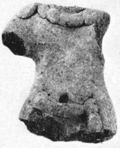 H-05, b) Tres Zapotes figurine
