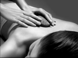 Our signature body treatment incorporates a warm exfoliating cream to soften and smooth the skin.