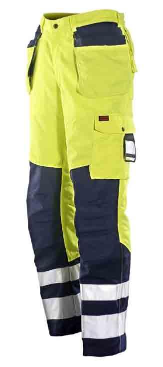 66 EN471 High-visibility clothing Visible and comfortable Sweatshirt, class 3, in polyester/cotton with brushed inside for extra comfort. Soft reflective strips that follow the movements of the top.
