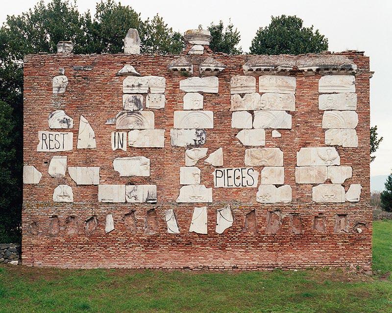 Rest in pieces (via Appia Antica, Rome) Photographie argentique en