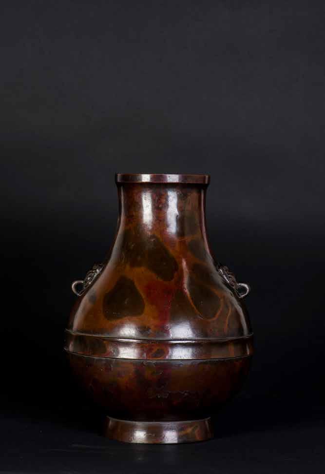 1015 十九世纪铜枣皮红铺首尊 A CHINESE BRONZE ZUN VASE A Qing Dynasty-style antique patterned bronze