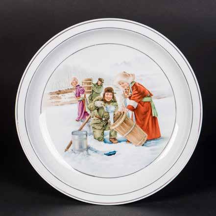 1096 二十世纪景德镇人物纹瓶 A CHINESE HAND-PAINTED PORCELAIN VASE White porcelain depicting young children and vignettes of goose on river