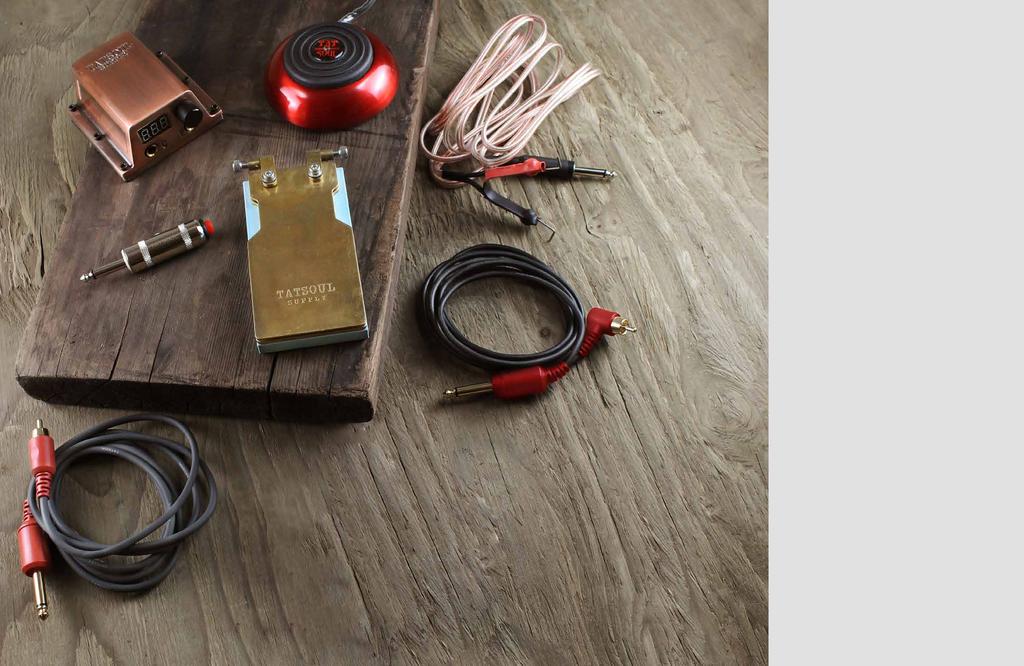 A POWER SUPPLIES, CLIPCORDS, & footswitches B A BRICK POWER SUPPLY Inspired by a time when products were simple and reliable, the classic Brick power supply features a consistent power output, a