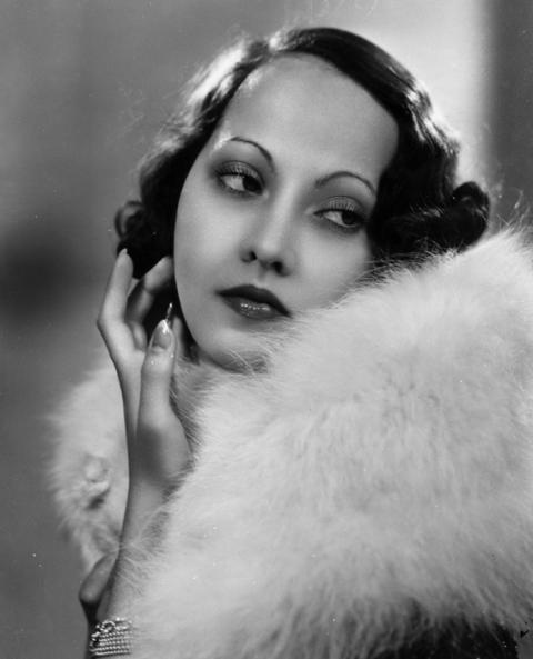 3. 1930S: MERLE OBERON In the 1930s, stars like Merle Oberon