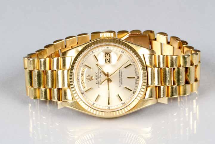 61-71 Luxury Wrist Watches 15 Lot 61 Lot 62 Lot 63 61 Gents 18K gold Oyster perpetual day date Rolex wrist watch 36mm