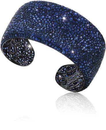 SAPPHIRES CREATE A TACTILE BANGLE THAT