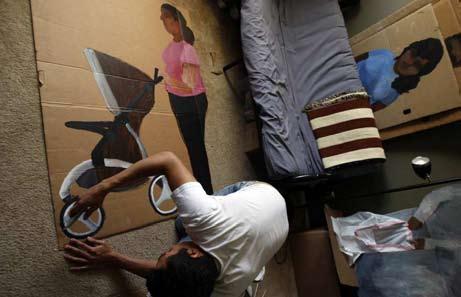 Artist pays homage to L.A. s unseen workers Ramiro Gomez s cardboard cutouts of nannies, gardeners, valets and housekeepers have appeared, in silent tribute, around the wealthy districts of the city.