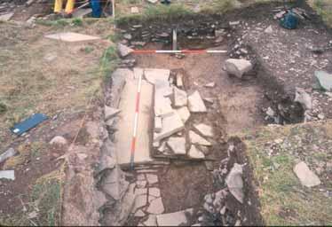 31. Bookan chambered cairn under excavation in 2002 Orkney Archaeological Trust. 32.