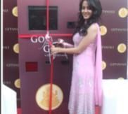 LAUNCH OF INNOVATIVE CONCEPTS Gitanjali launches Jewel Souk Gitanjali Launches India s first Gold and Diamond Vending machine at Mumbai Multi-brand, multi-category lifestyle store chain that brings