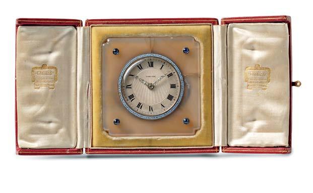 381 381 Art Deco Agate and Diamond Pendulette, Cartier, France, the engine-turned gold-tone metal dial with Roman numeral indicators and rose-cut diamond hands, enamel bezel, corners set with