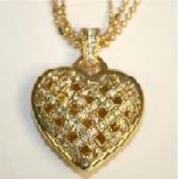 $150 (5555) (11546) CRYSTAL HEART SHAPED PENDANT MADE WITH SWARIVSKI CRYSTALS This uniquely designed heart shaped necklace would be a