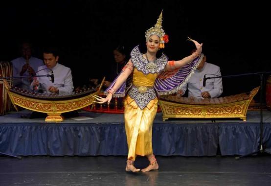 Khon Klang Plaeng - Is performed outdoors without a stage and uses the natural scenery as the backdrop.