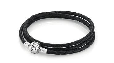 MOMENTS LEATHER S We recommend that the leather bracelets are worn