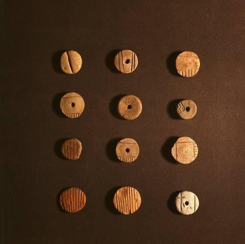There can be no doubt that the simple clay tokens served well the Neolithic and Early Bronze communities since they were used consistently for 5000 years from Syria to Afghanistan and from Anatolia