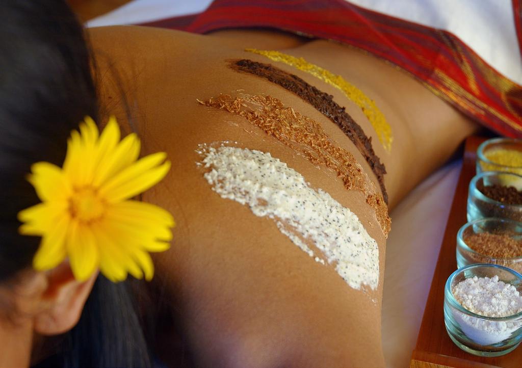 BODY CARE MASSAGES OF THE WORLD BALINESE MASSAGE A gentle and calming massage using acupressure, skin rolling and relaxing strokes to soothe, restore and calm the mind and body.