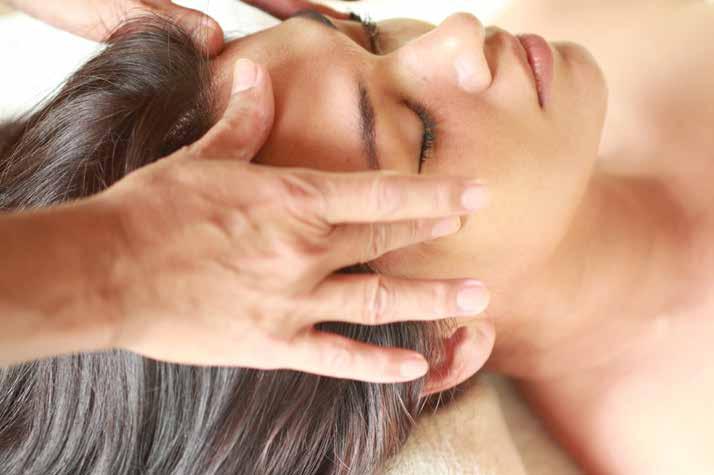 PICK & MIX FACIAL THERAPIES Back, Neck & Shoulder Massage, 30 minutes Release built-up stress and tension with this deeply relaxing massage.