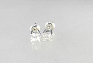 Lot # 544 544 14k white gold stud princess diamond earrings, 0.74TCW SI-1 H-I. $700 - $900 545 5.03ct loose aquamarine.