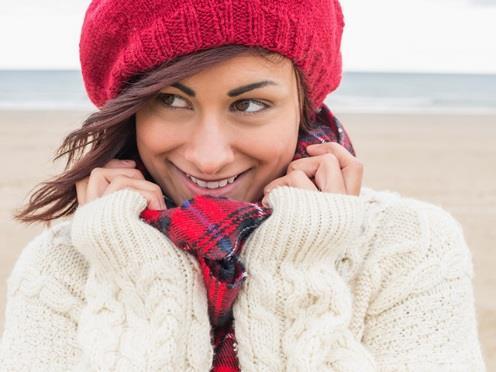 wool-like fabrics Wear snug fitting clothing Warm weather: