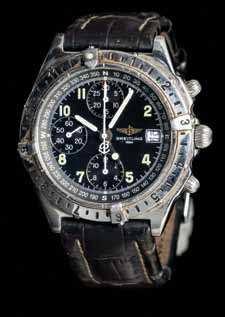chronograph minutes respectively, silvered luminous hands with center chronograph seconds hand, round pushers at 2 and 4 o clock for chronograph functions, snap on case back, Cal.