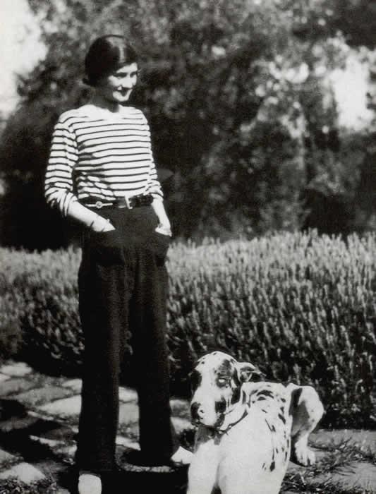 Coco Chanel learns from wealthy men how to