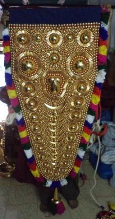 NETTIPATTAM Nettipattam is a Kerala traditional item, which is used to decorate elephant in the time of Poorams and festivals.