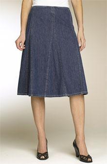 Flared skirt made from several tapering