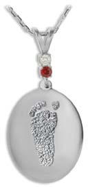 Full fingerprint Rimmed fingerprint Handprint Footprint All of the options offered on the Thumbies Standard charms are available