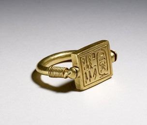 We expect to see new mechanical designs of finger-rings in this dynasty as illustrated below: - Fig.9 shows a finger-ring for Pharaoh Amenhotep I located in the Petrie Museum of UK [21].