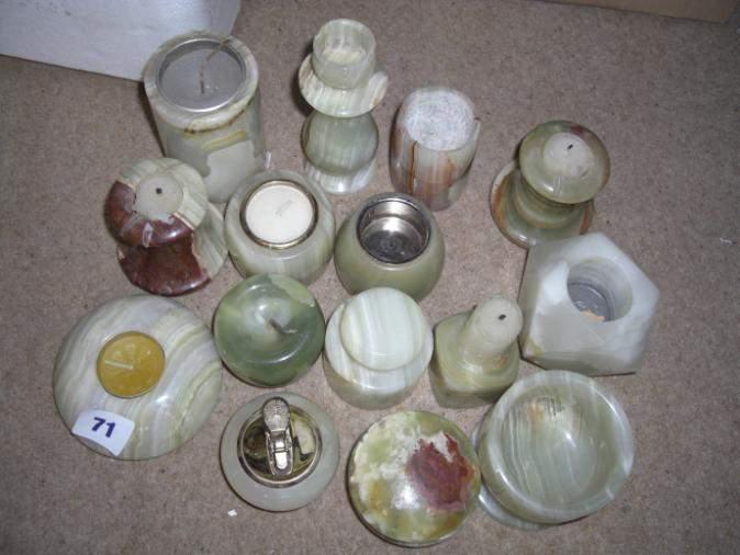 stand 69 Assorted green Onyx small